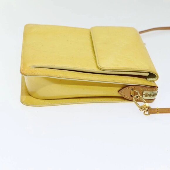 LOUIS VUITTON Monogram Vernis Motto Pouch Lime Yellow - Picture 4 of 15